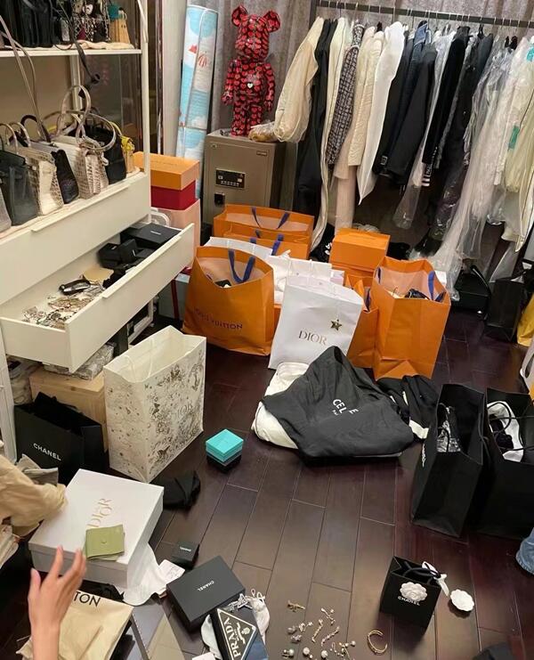 盘锦市盘山回收顶奢鞋服